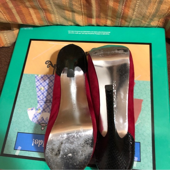 H by Halston Red Stilettos Platforms Size 8.5 - Picture 6 of 8
